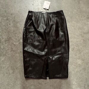 Amisu Black Faux Leather Pencil Skirt
